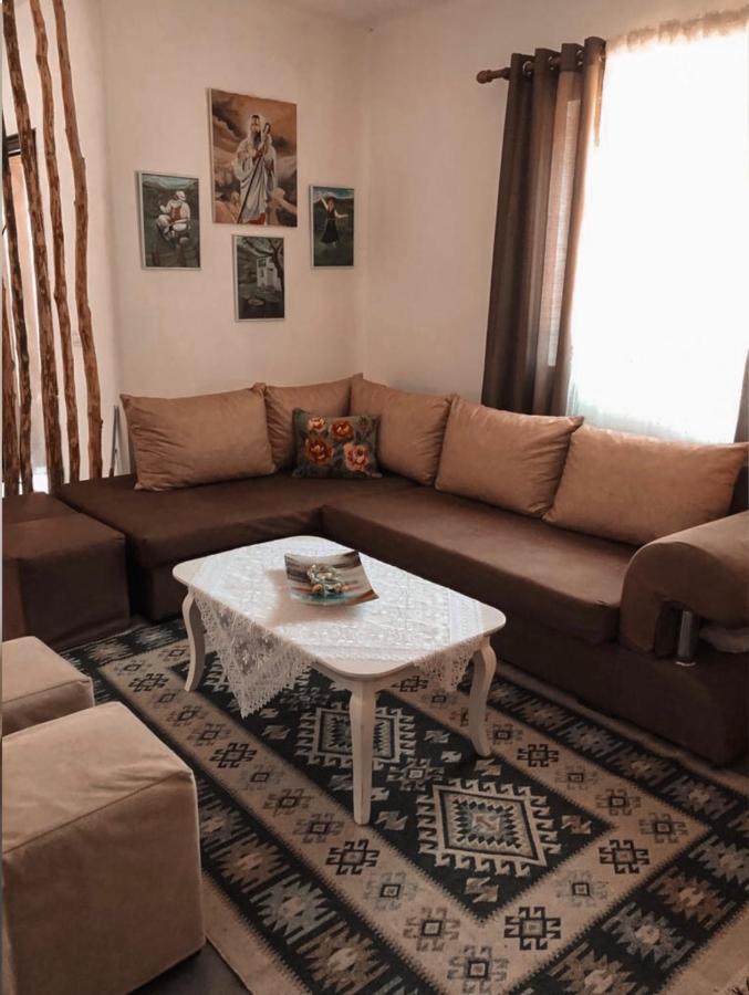 Te Baca Qerim Apartment Lekbibaj Luaran gambar